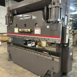 Cincinnati 135 CBx8 135 Ton x 10′ Hydraulic Press Brake(Not Working)